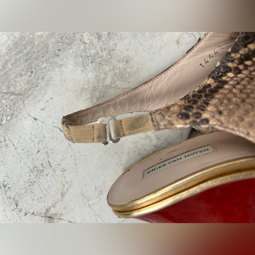 Dries Van Noten Python Snakeskin Sandals Platform Wedge Pumps Peep Toe
Size 39.5 - Picture 10 of 16